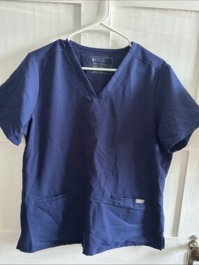 Figs Technical Collection Scrub Top with Pockets Size L
